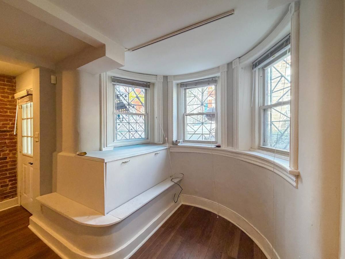 1213 Linden Place NE, Washington, DC 20002 - House for Rent - Image 4