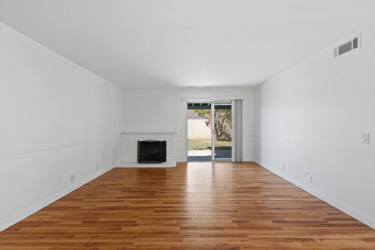 Concord West, 2523 Mandan Court, Ventura, CA 93001 - House for Rent - Image 2