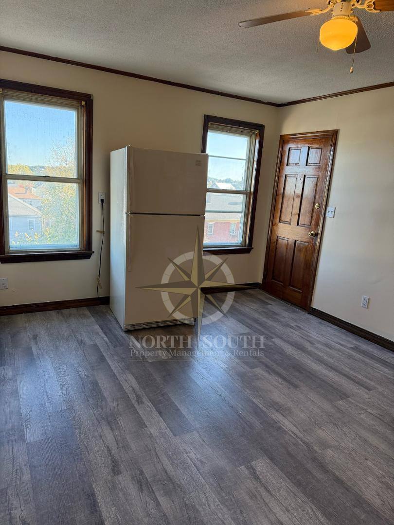 212 Lowell St #3W, Fall River, MA 02721 - Apartment for Rent - Image 3