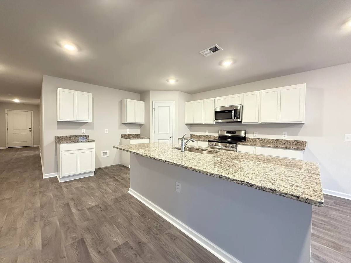 5224 Meagan Lane NE, Winnabow, NC 28479 - House for Rent - Image 4