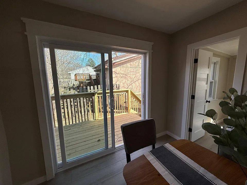 1603 Hudson Rd, St. Paul, MN 55106 - House for Rent - Image 8