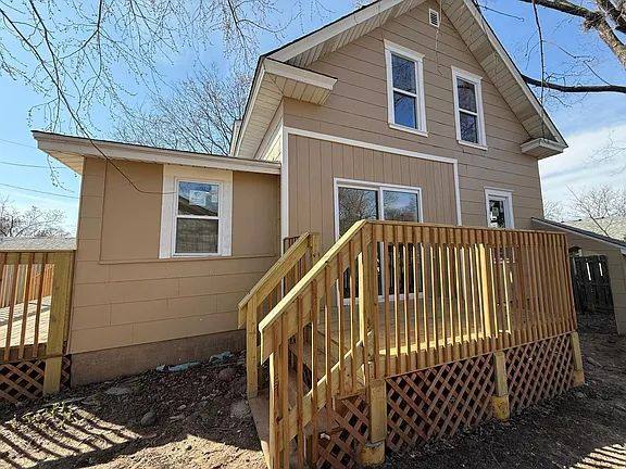 1603 Hudson Rd, St. Paul, MN 55106 - House for Rent - Image 7