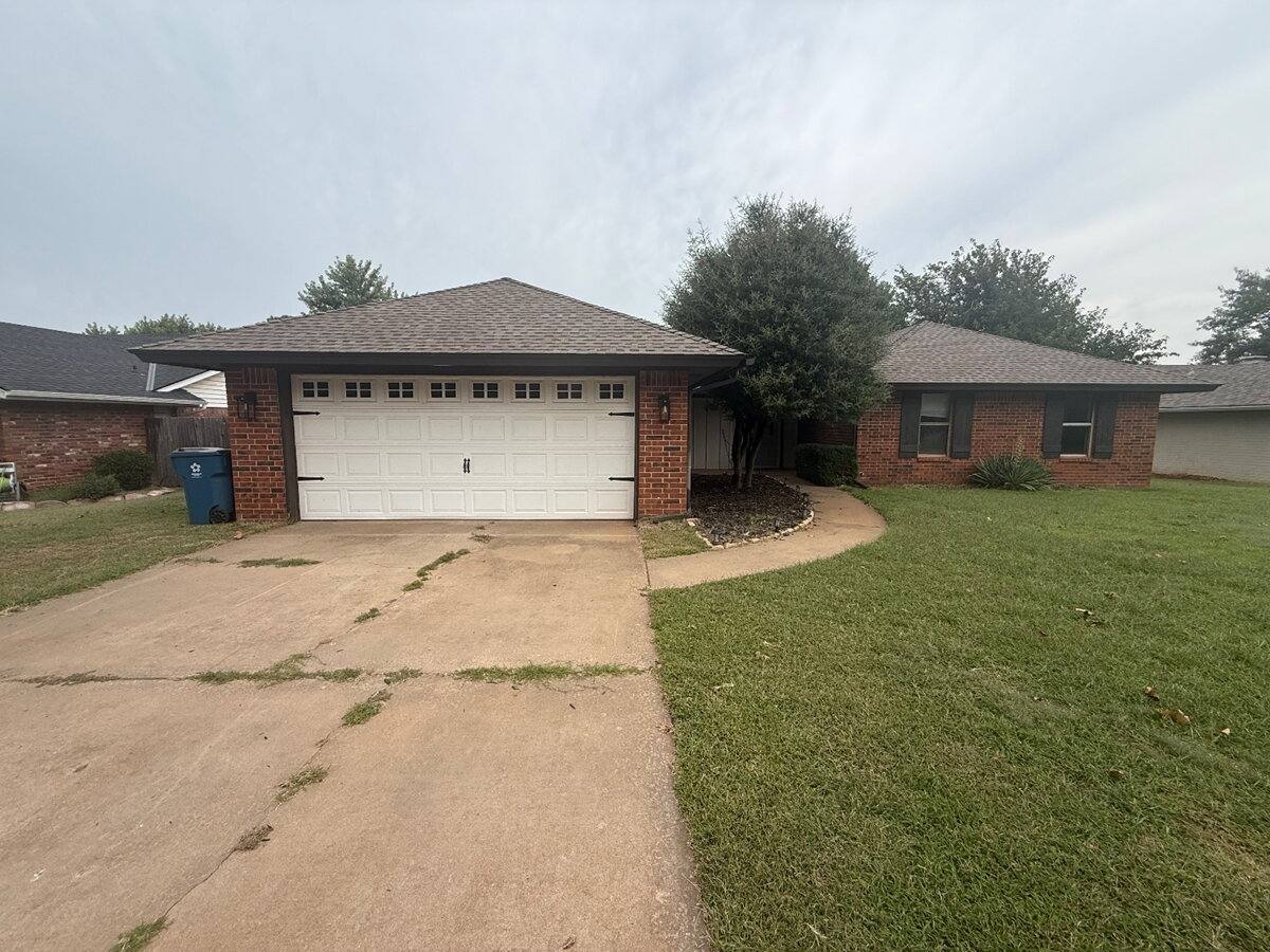 House for rent at 405 Partridge Lane, Edmond, OK 73034
