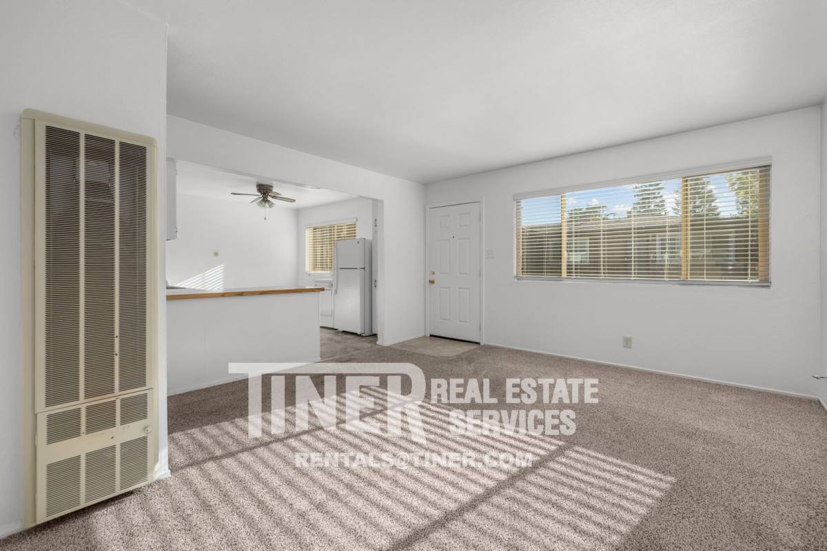 5911 Muldrow Rd #D, Carmichael, CA 95608 - Condo for Rent - Image 2