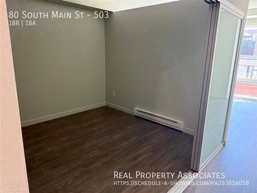 80 S Main St #503, Seattle, WA 98104 - Apartment for Rent - Image 4
