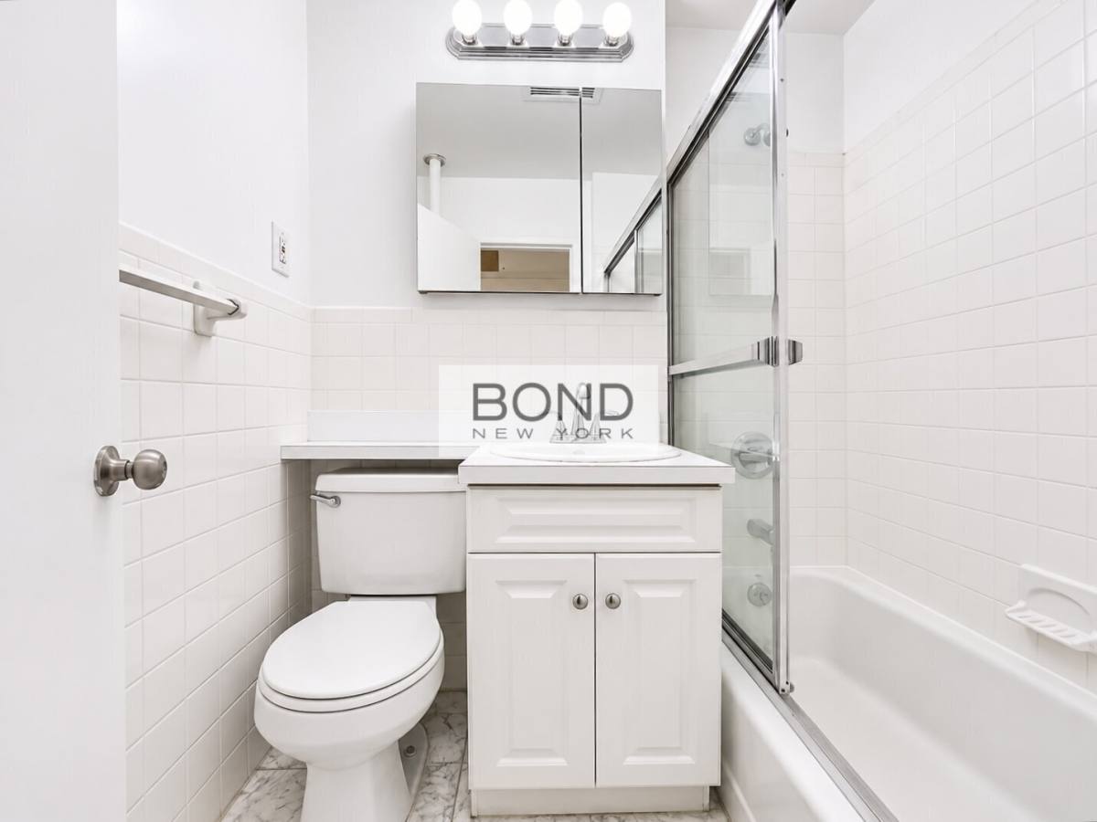 226 E 74th St #13, New York, NY 10021 - Apartment for Rent - Image 7