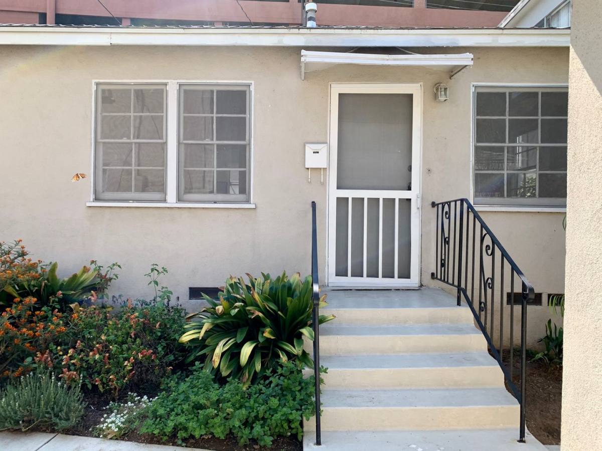 11742 Goshen Ave, Los Angeles, CA 90049 - Apartment for Rent - Image 1