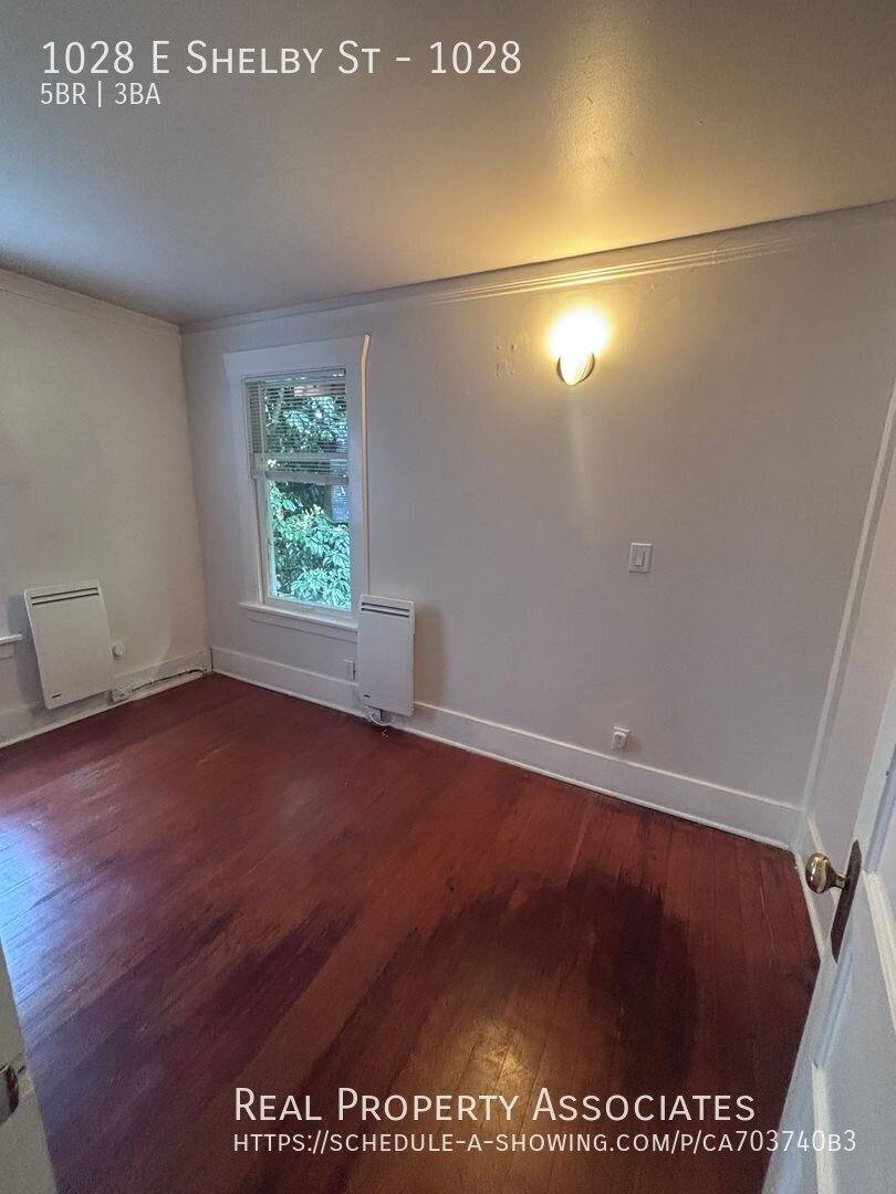 1028 E Shelby St, Seattle, WA 98102 - House for Rent - Image 9