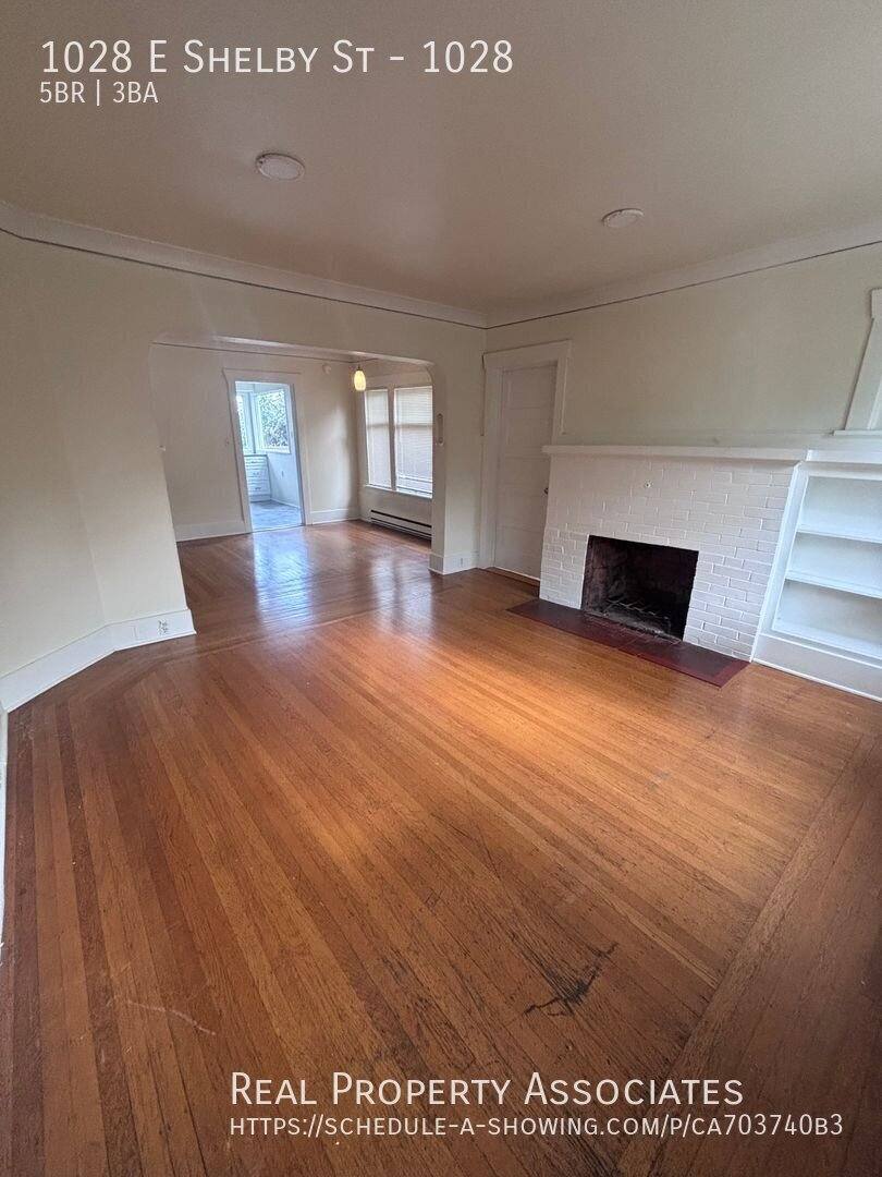1028 E Shelby St, Seattle, WA 98102 - House for Rent - Image 4