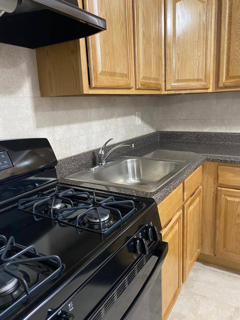 Apartment for rent at 249 Prospect St #2C, East Orange, NJ 07017