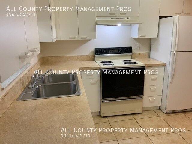 912 Royal Palm Dr, Sarasota, FL 34234 - Apartment for Rent - Image 3