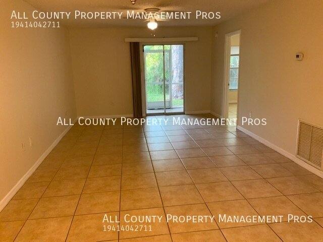 912 Royal Palm Dr, Sarasota, FL 34234 - Apartment for Rent - Image 5