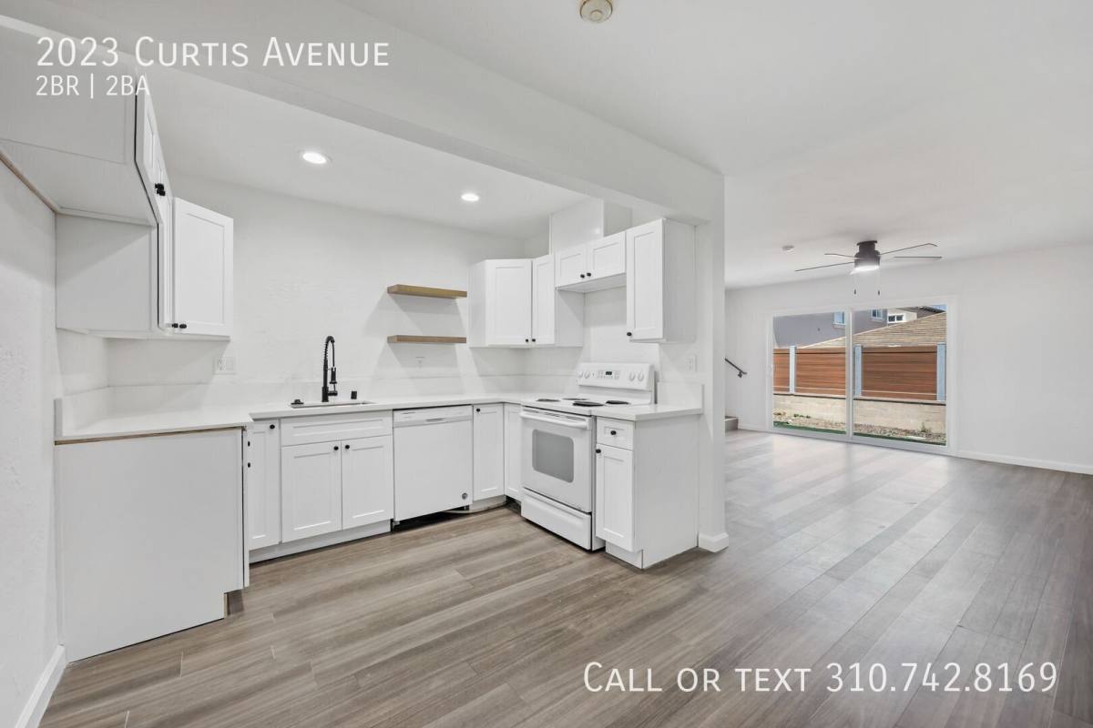 2023 Curtis Ave, Redondo Beach, CA 90278 - Townhouse for Rent - Image 1