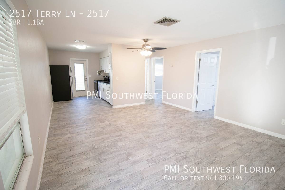 2517 Terry Lane, Sarasota, FL 34231 - Condo for Rent - Image 2