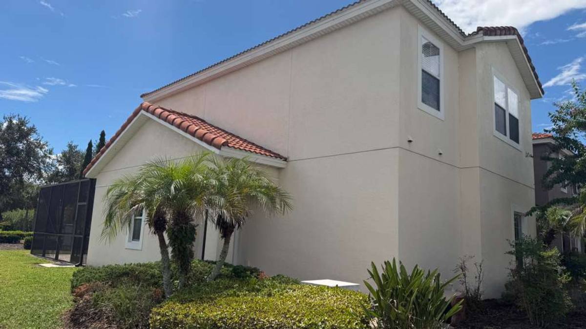 4562 Ada Lane, Kissimmee, FL 34746 - Townhouse for Rent - Image 2