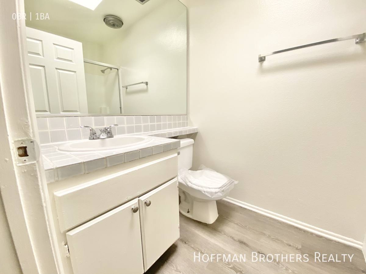 5105 Inglewood Blvd #210, Culver City, CA 90230 - Apartment for Rent - Image 5