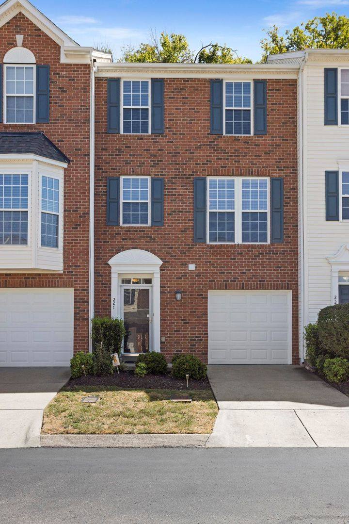 Townhouse for rent at 7277 Charlotte Pike #227, Nashville, TN 37209