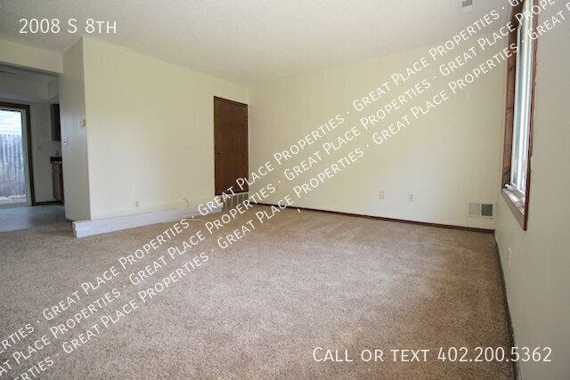 2008 S 8th, Lincoln, NE 68502 - Apartment for Rent - Image 5