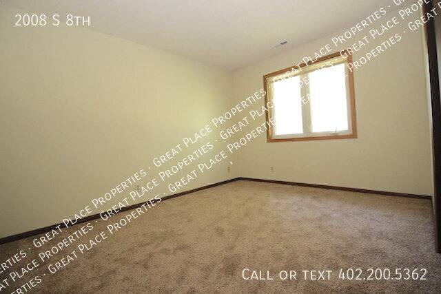 2008 S 8th, Lincoln, NE 68502 - Apartment for Rent - Image 9
