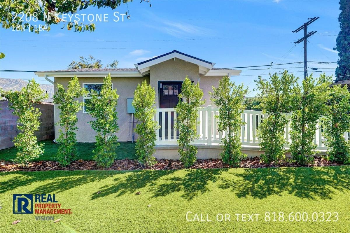 2208 N Keystone St, Burbank, CA 91504 - House for Rent - Image 1