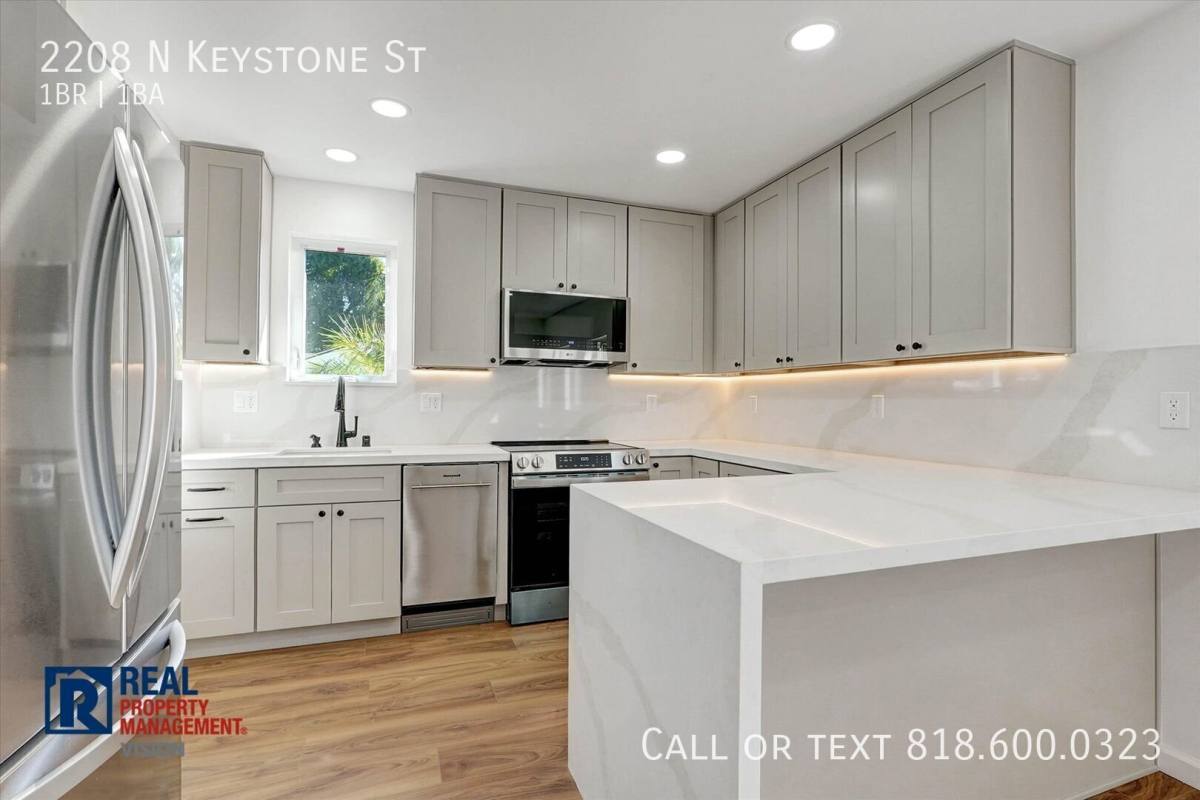 2208 N Keystone St, Burbank, CA 91504 - House for Rent - Image 9
