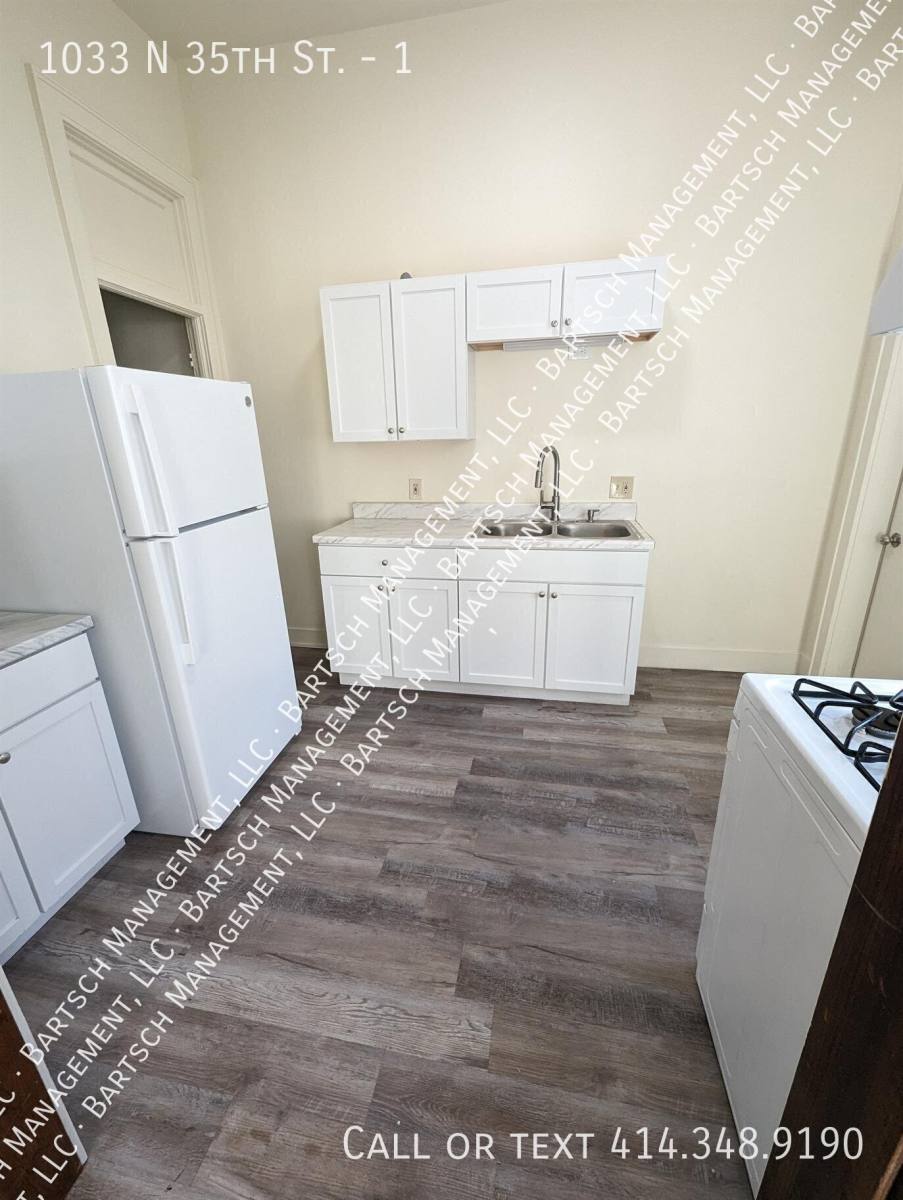 1033 N 35th St #1, Milwaukee, WI 53208 - Apartment for Rent - Image 2
