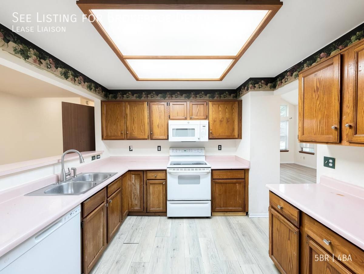 18530 E Rental Grand Circle, Aurora, CO 80016 - House for Rent - Image 5