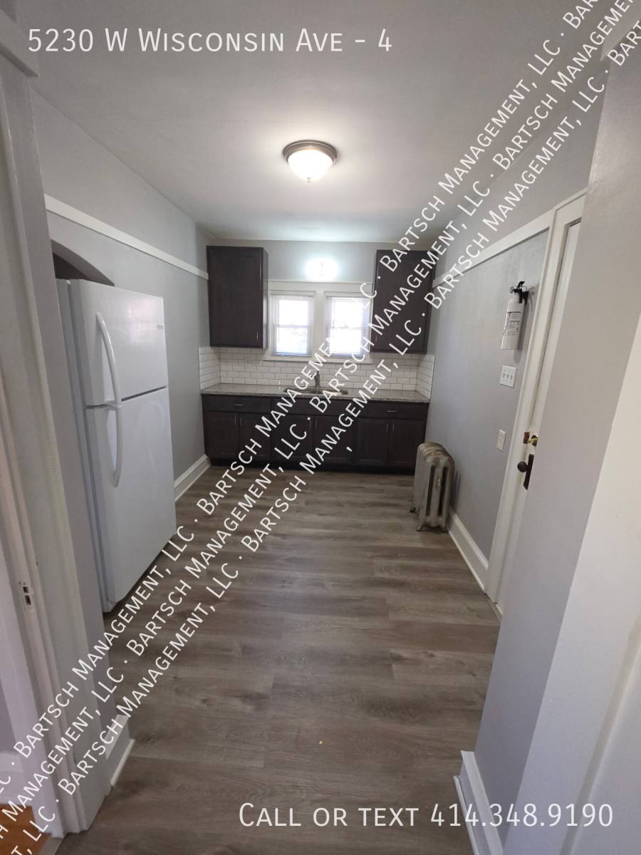 5230 W Wisconsin Ave #4, Milwaukee, WI 53208 - Apartment for Rent - Image 5