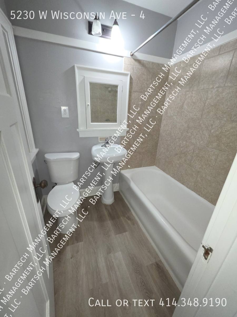 5230 W Wisconsin Ave #4, Milwaukee, WI 53208 - Apartment for Rent - Image 6