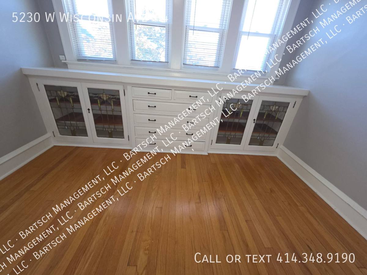 5230 W Wisconsin Ave #4, Milwaukee, WI 53208 - Apartment for Rent - Image 2