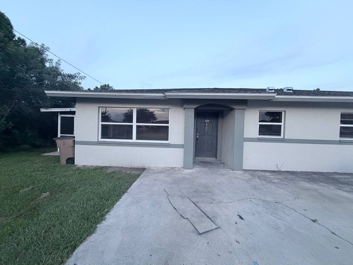 4538 Golfview Blvd, Lehigh Acres, FL 33973 - Apartment for Rent - Image 1