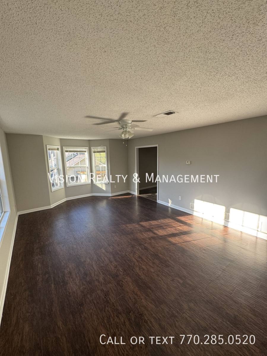 330 Lambert Overlook Circle, Carrollton, GA 30117 - House for Rent - Image 4
