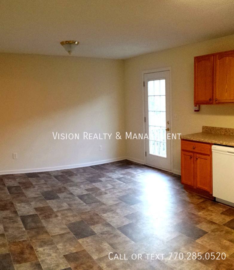 330 Lambert Overlook Circle, Carrollton, GA 30117 - House for Rent - Image 3