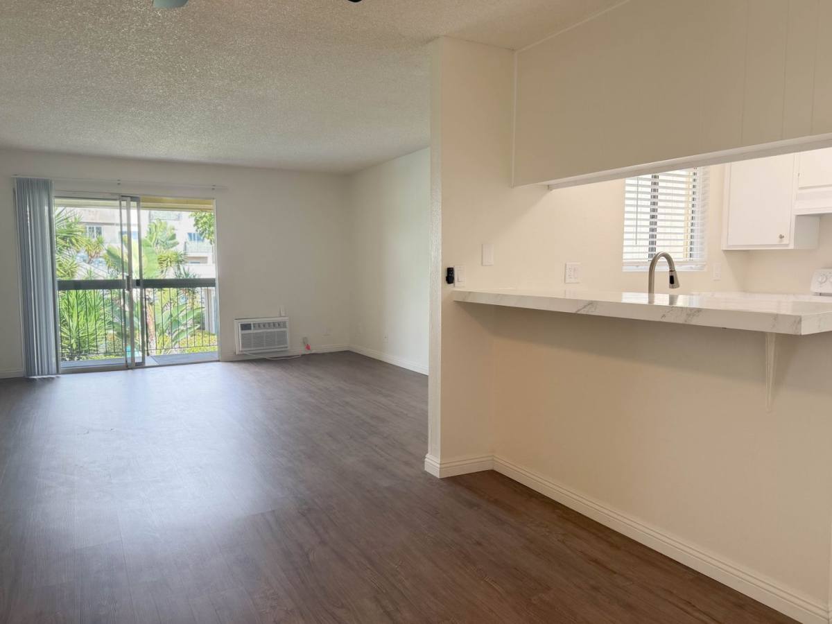 The Fountains at Lake Murray, 5555 Lake Murray Blvd, La Mesa, CA 91942 - Apartment for Rent - Image 8