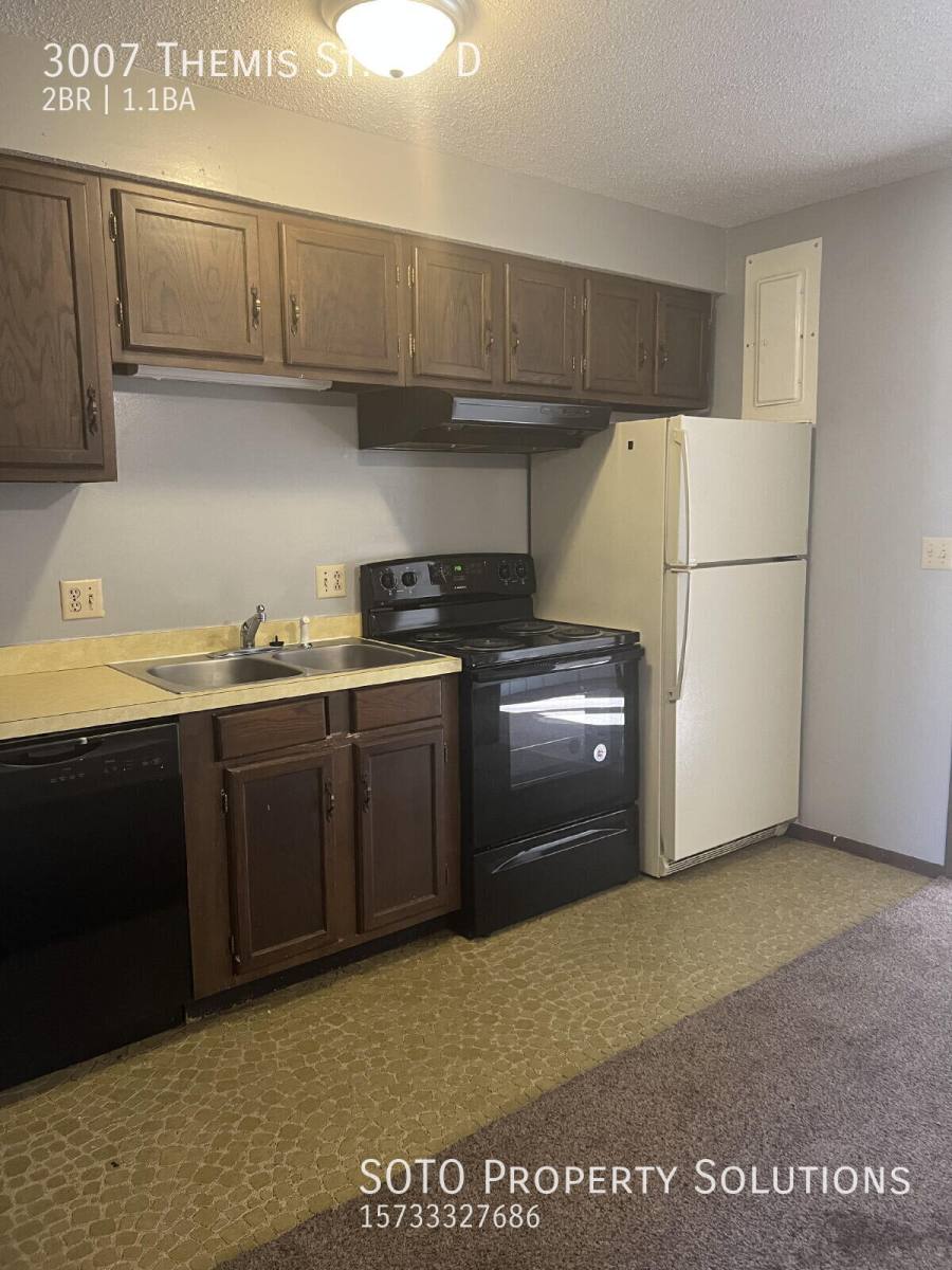 3007 Themis St #D, Cape Girardeau, MO 63701 - Apartment for Rent - Image 2