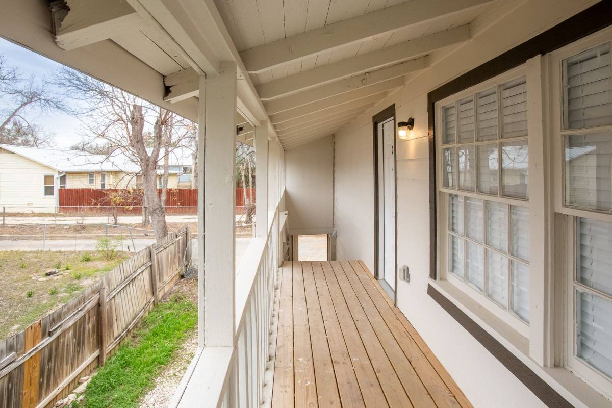 407 Sarah St, San Marcos, TX 78666 - Apartment for Rent - Image 4