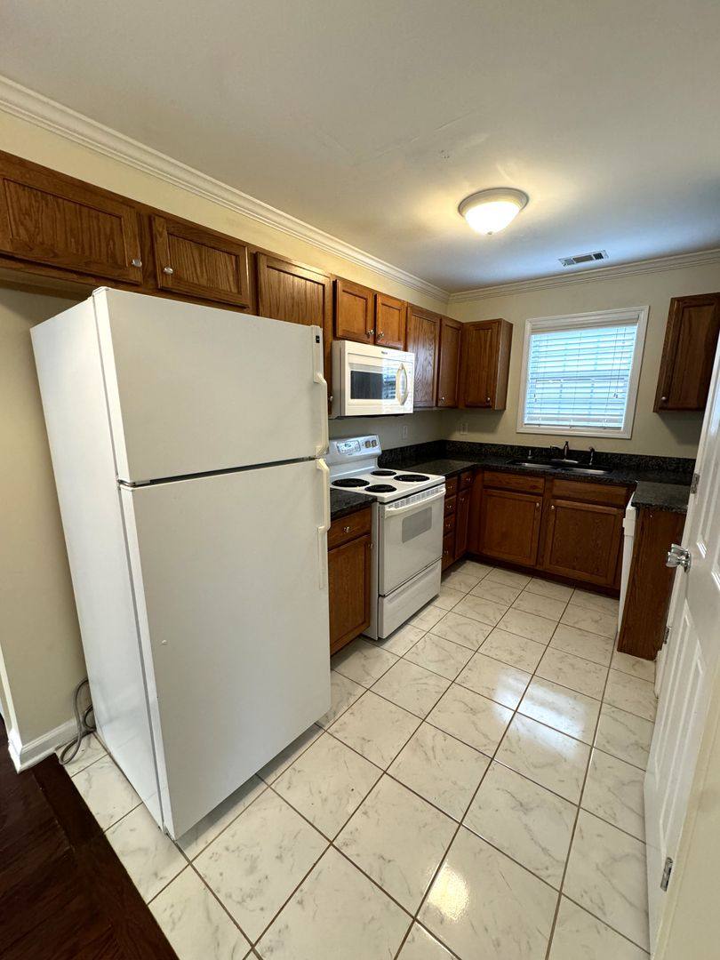 100 Pineview Court, Athens, GA 30606 - House for Rent - Image 6