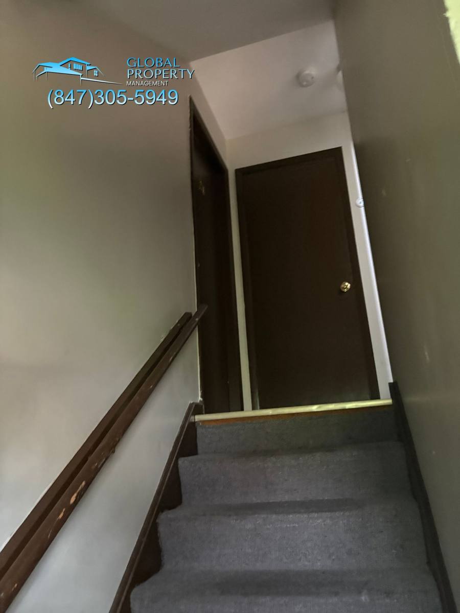 260 E Grand Ave, Fox Lake, IL 60020 - Apartment for Rent - Image 2