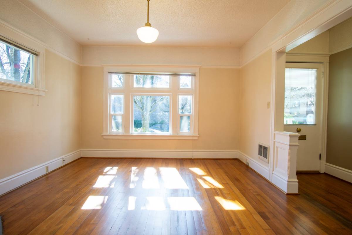2153 - 2159 NW Hoyt St, Portland, OR 97210 - Apartment for Rent - Image 3