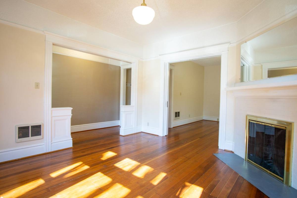 2153 - 2159 NW Hoyt St, Portland, OR 97210 - Apartment for Rent - Image 2