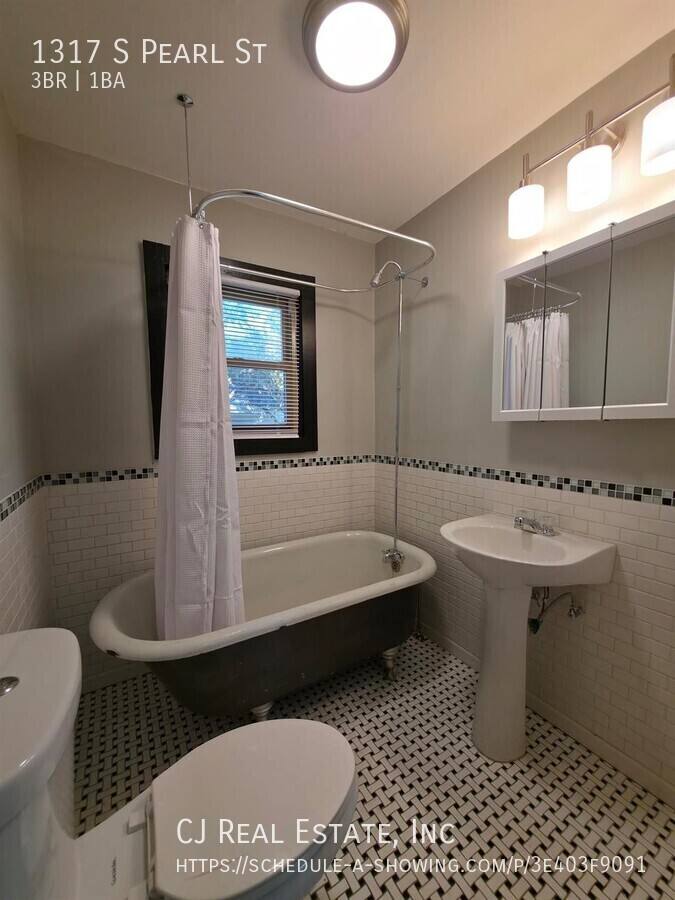 1317 S Pearl St, Independence, MO 64055 - House for Rent - Image 6