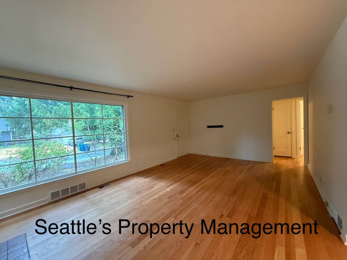 3123 NE 85th St, Seattle, WA 98115 - House for Rent - Image 4