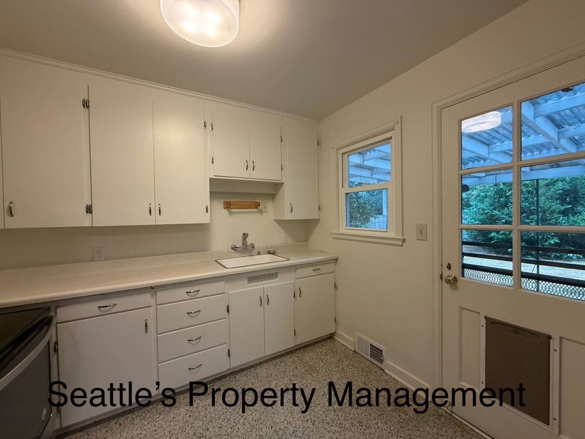 3123 NE 85th St, Seattle, WA 98115 - House for Rent - Image 6