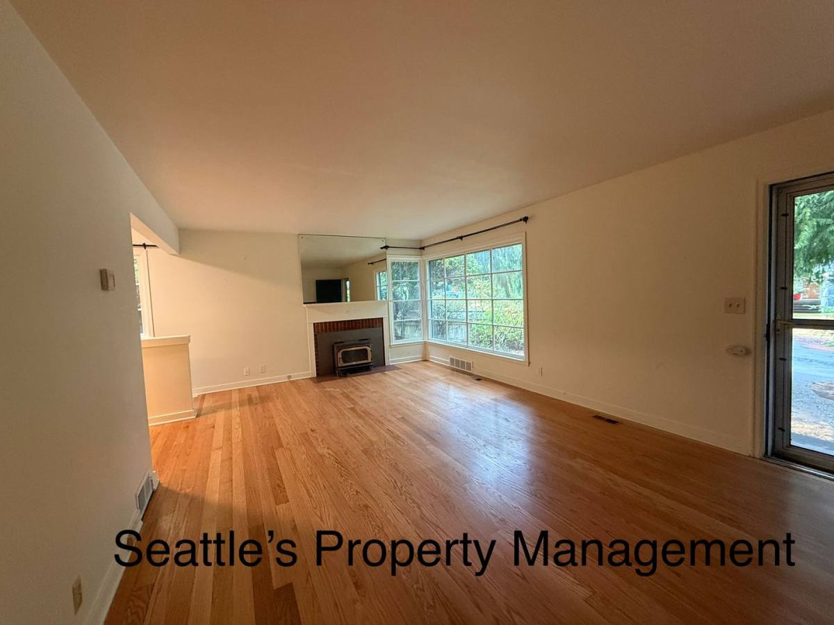 3123 NE 85th St, Seattle, WA 98115 - House for Rent - Image 3