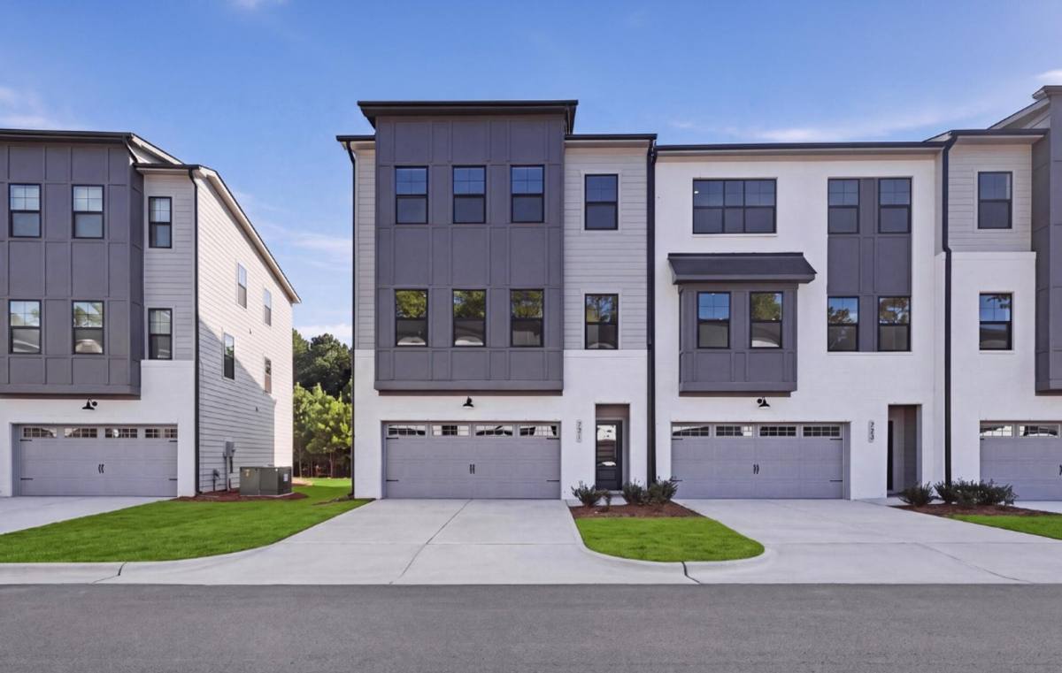 Townhouse for rent at 746 Mildred Oaks Court, Cary, NC 27519