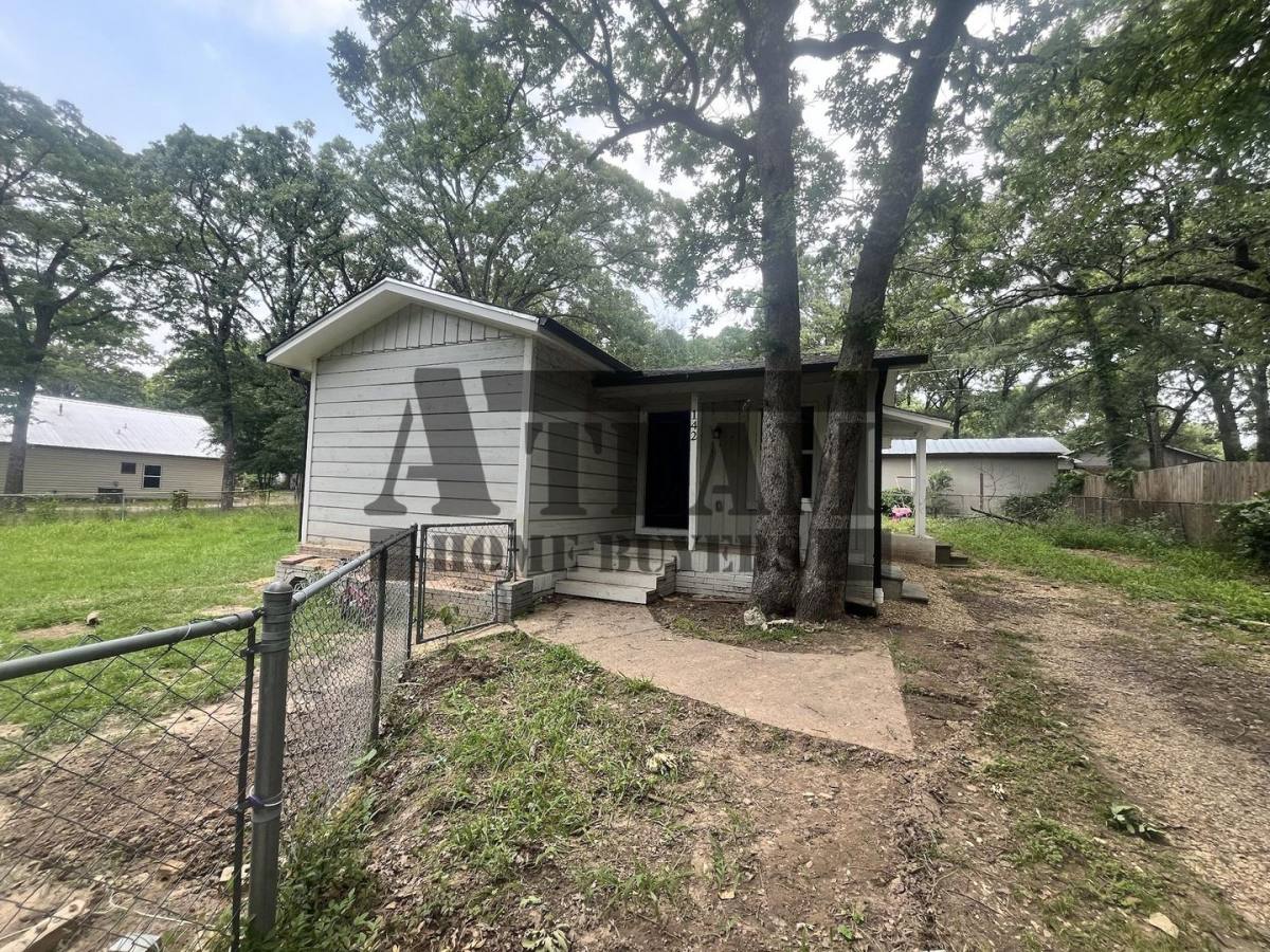 142 Forrest Oaks Dr, Mabank, TX 75156 - House for Rent - Image 1