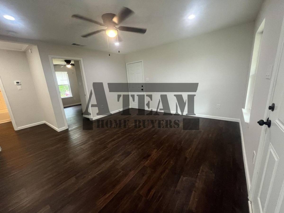 142 Forrest Oaks Dr, Mabank, TX 75156 - House for Rent - Image 2