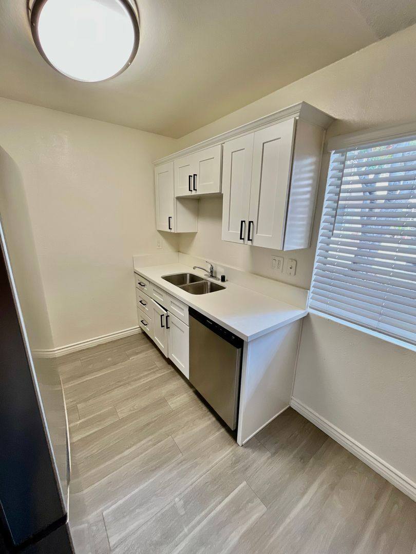 12529 Oak Knoll Rd, Poway, CA 92064 - Apartment for Rent - Image 6