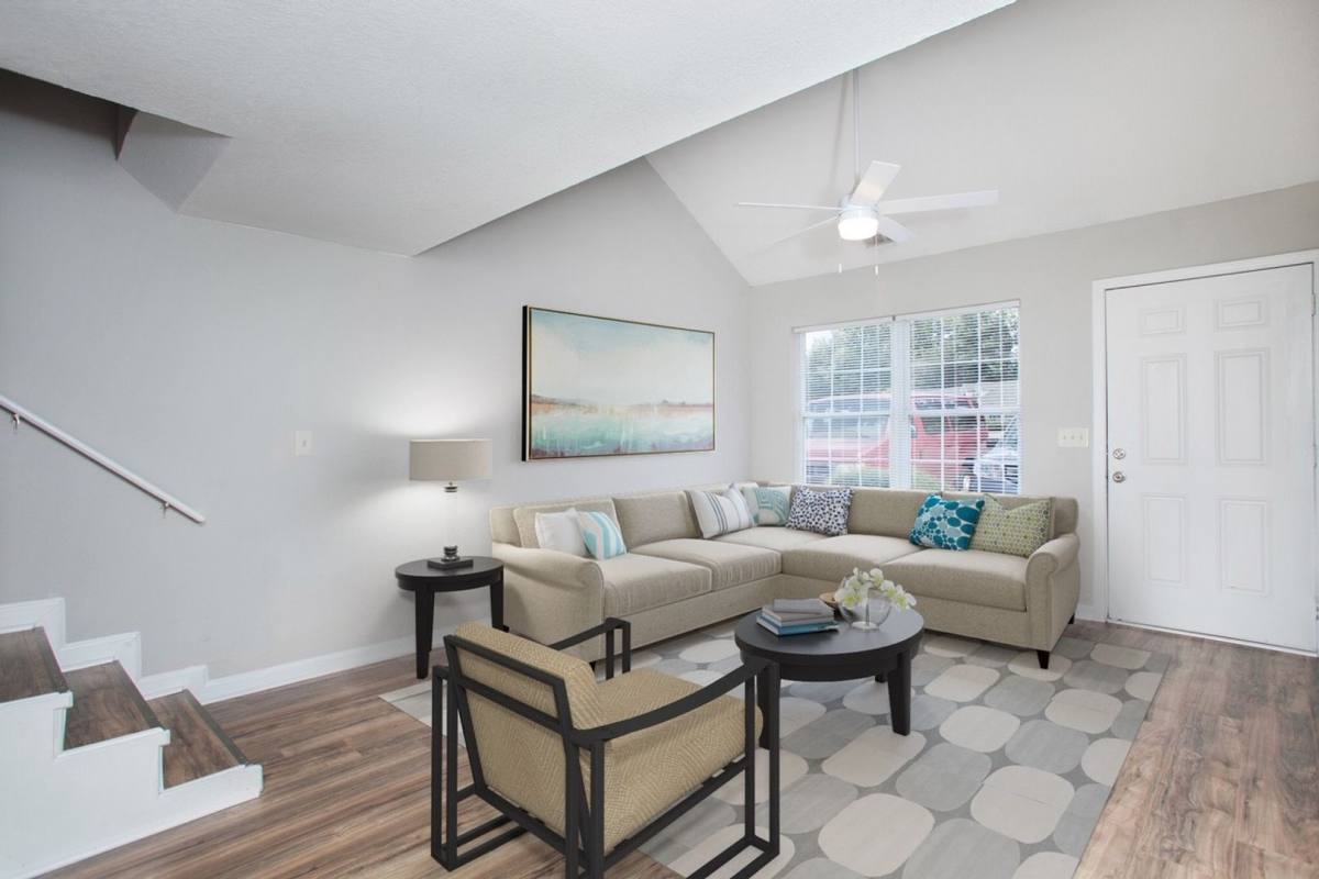 327 Crown Point Dr, Salisbury, NC 28146 - Townhouse for Rent - Image 2