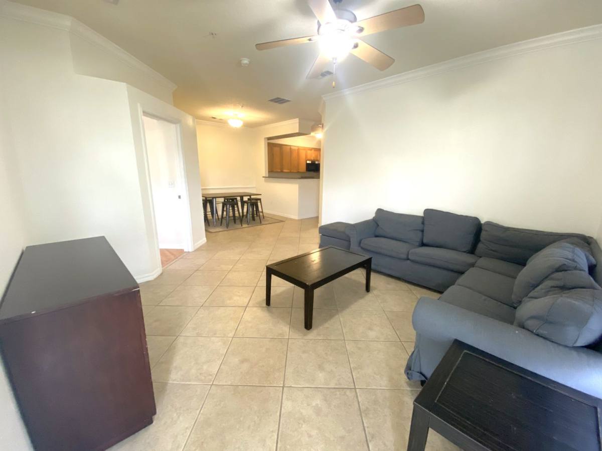 1142 SW 9th Rd #403, Gainesville, FL 32601 - Condo for Rent - Image 9